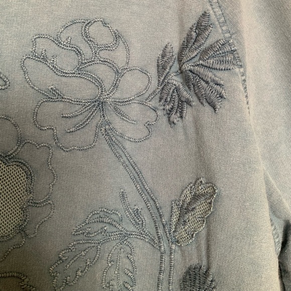 Natural Reflections 100% Cotton Floral Embroidered Top - Picture 9 of 14